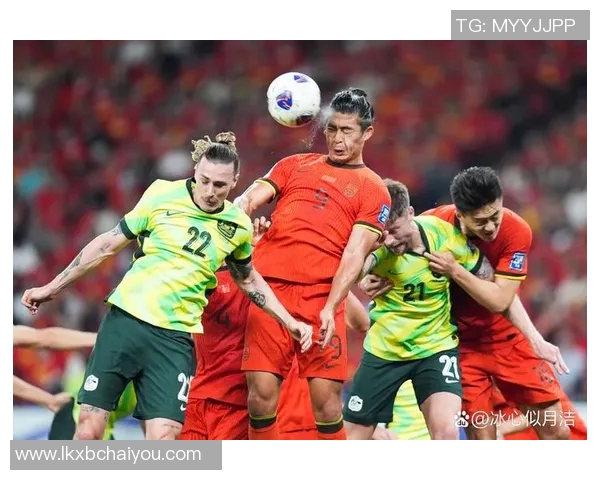 足球明星如何通过行动展现对球迷的尊重与感激之情的真实案例分析